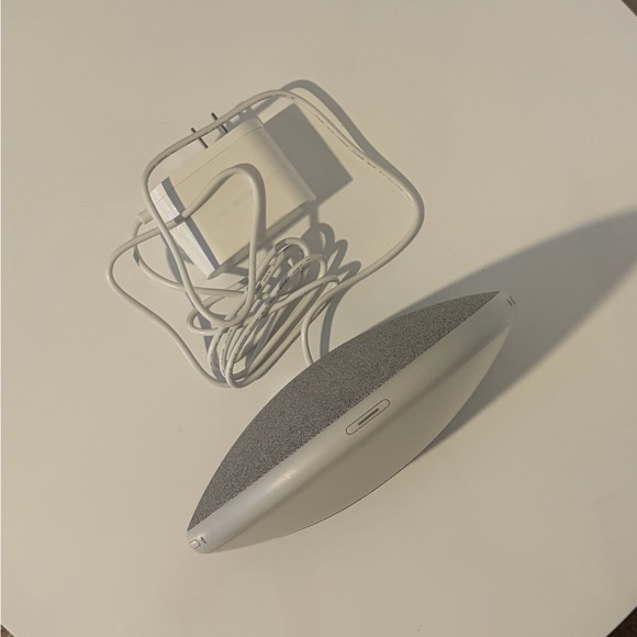 Hatch Restore - Sound Machine, Smart Light, Personal Sleep Routine, Bedside Read - Picture 6 of 6